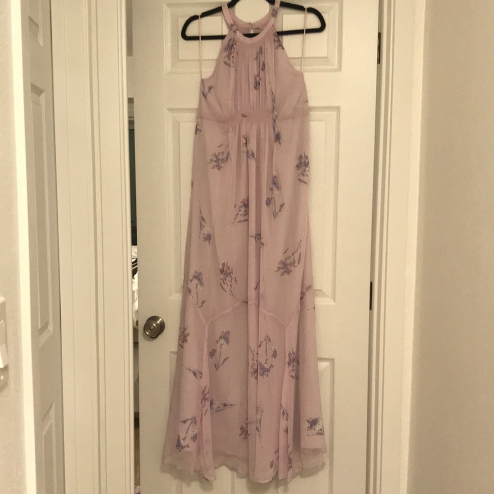Beautiful maternity dress!